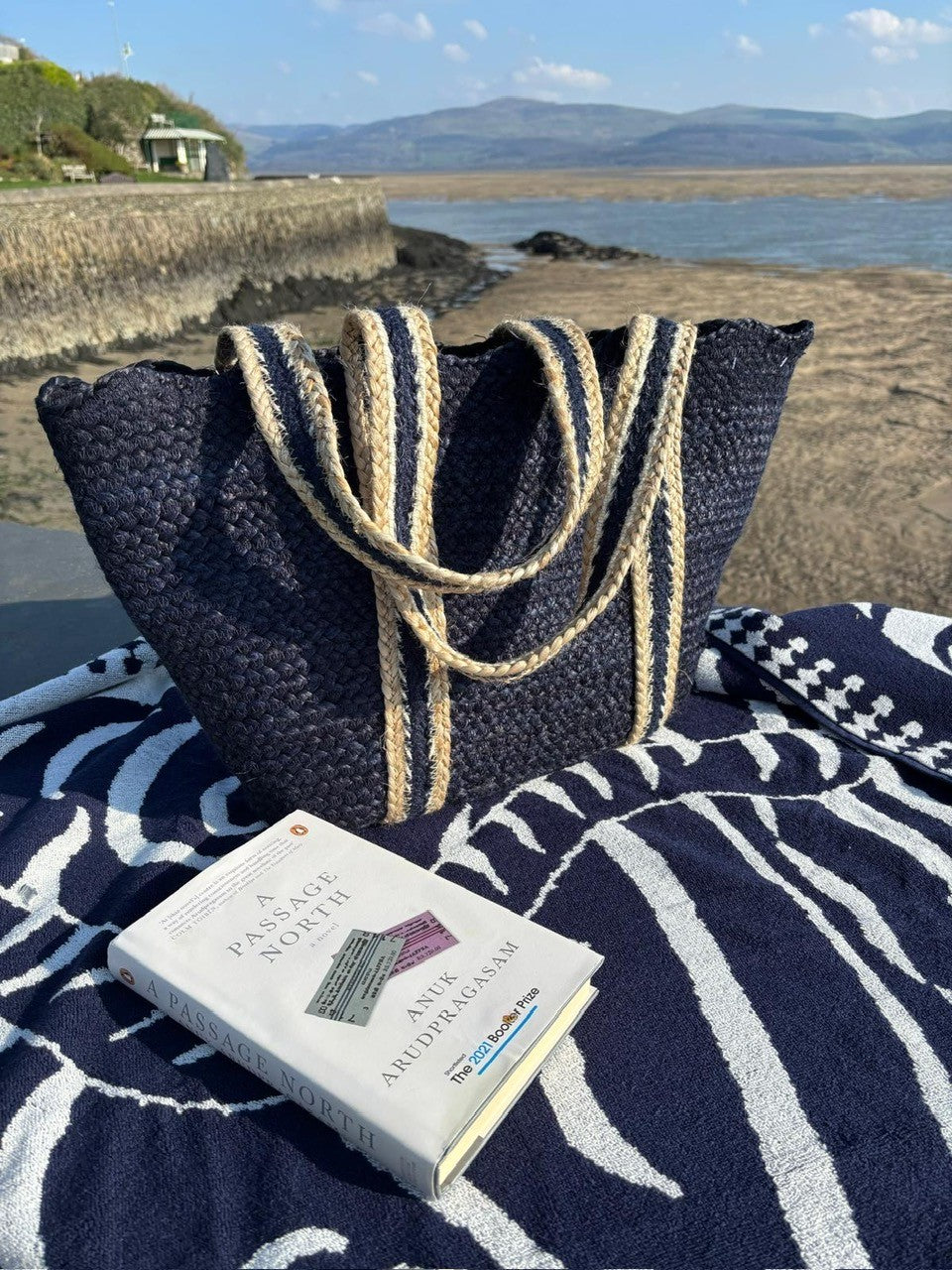 Navy Scallop Tote Large