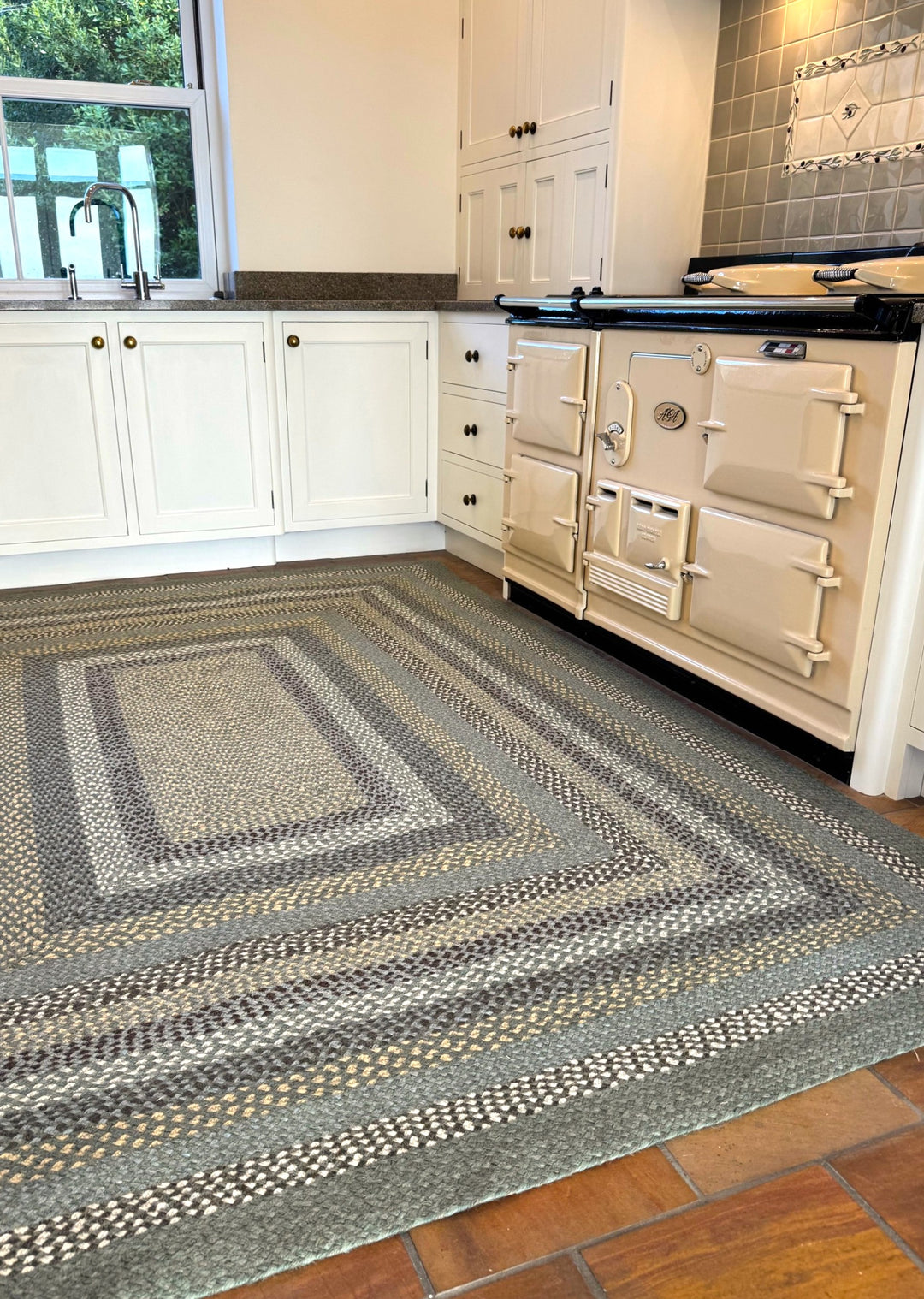 Seaspray Oval Jute Rug