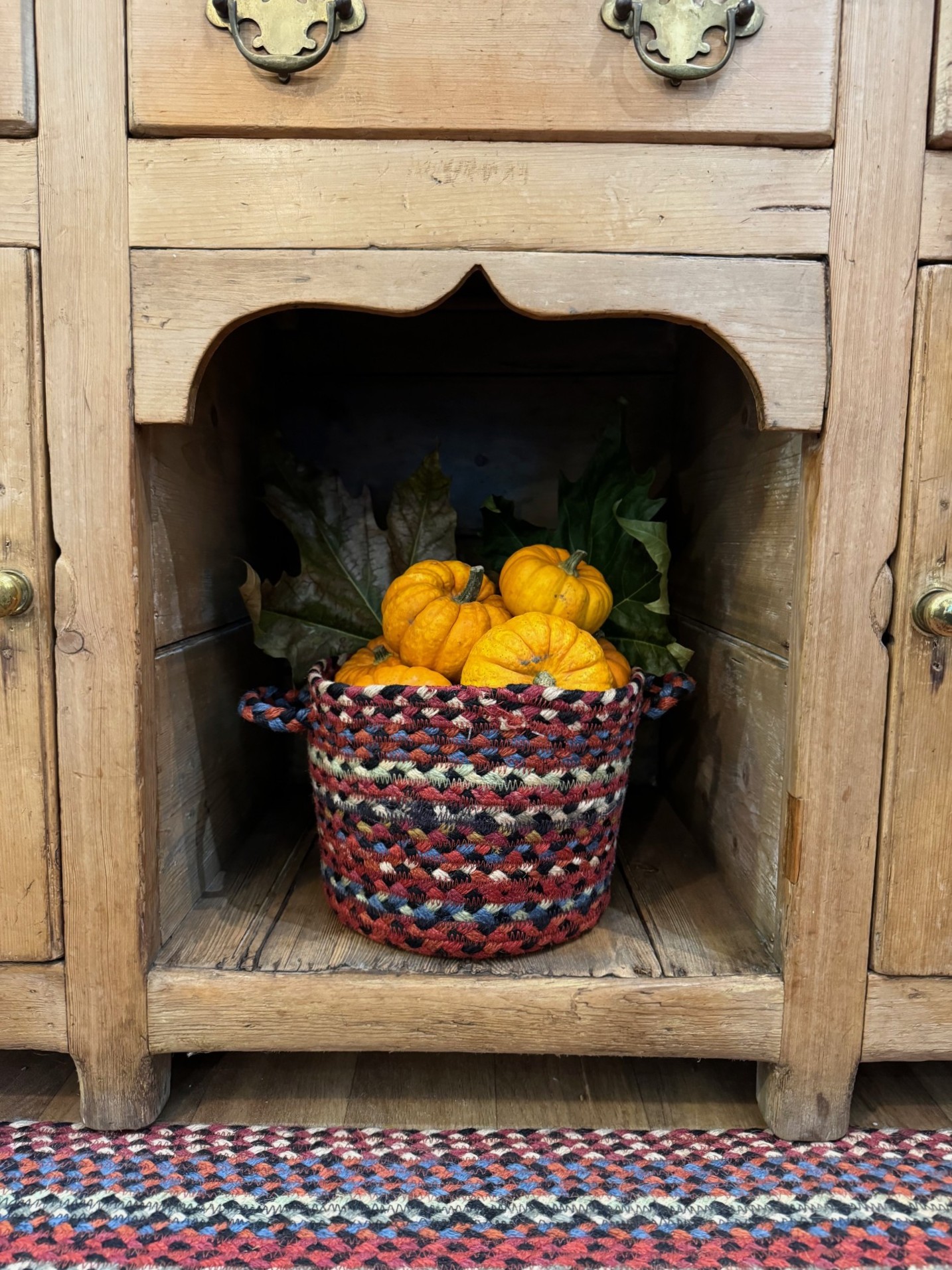 Cardinal Jute Basket - Image 4